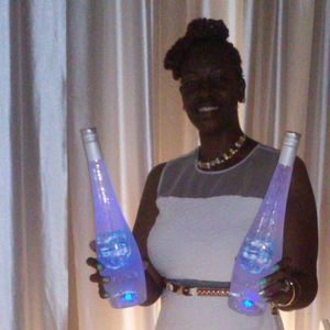 Meet your Posher, Cynethia